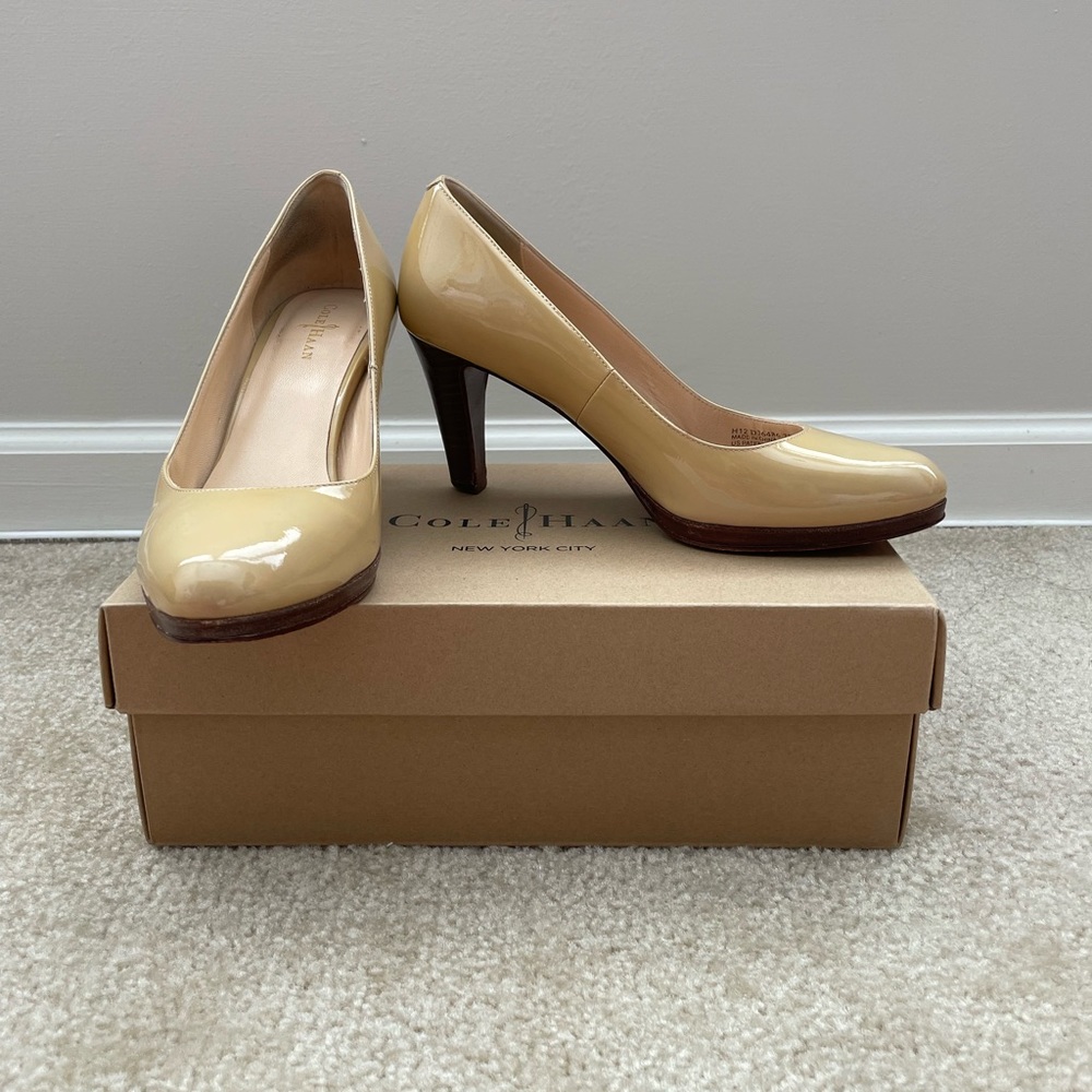 Cole Haan Nike Air Margot Pump
Nougat Patent 
3 in heels
Size 7